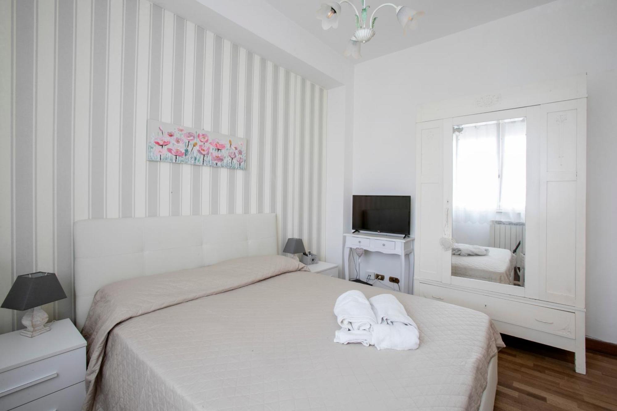 Maison Renee Виареджо Экстерьер фото