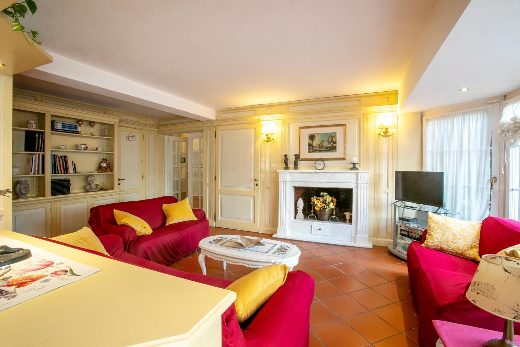 Maison Renee Виареджо Экстерьер фото