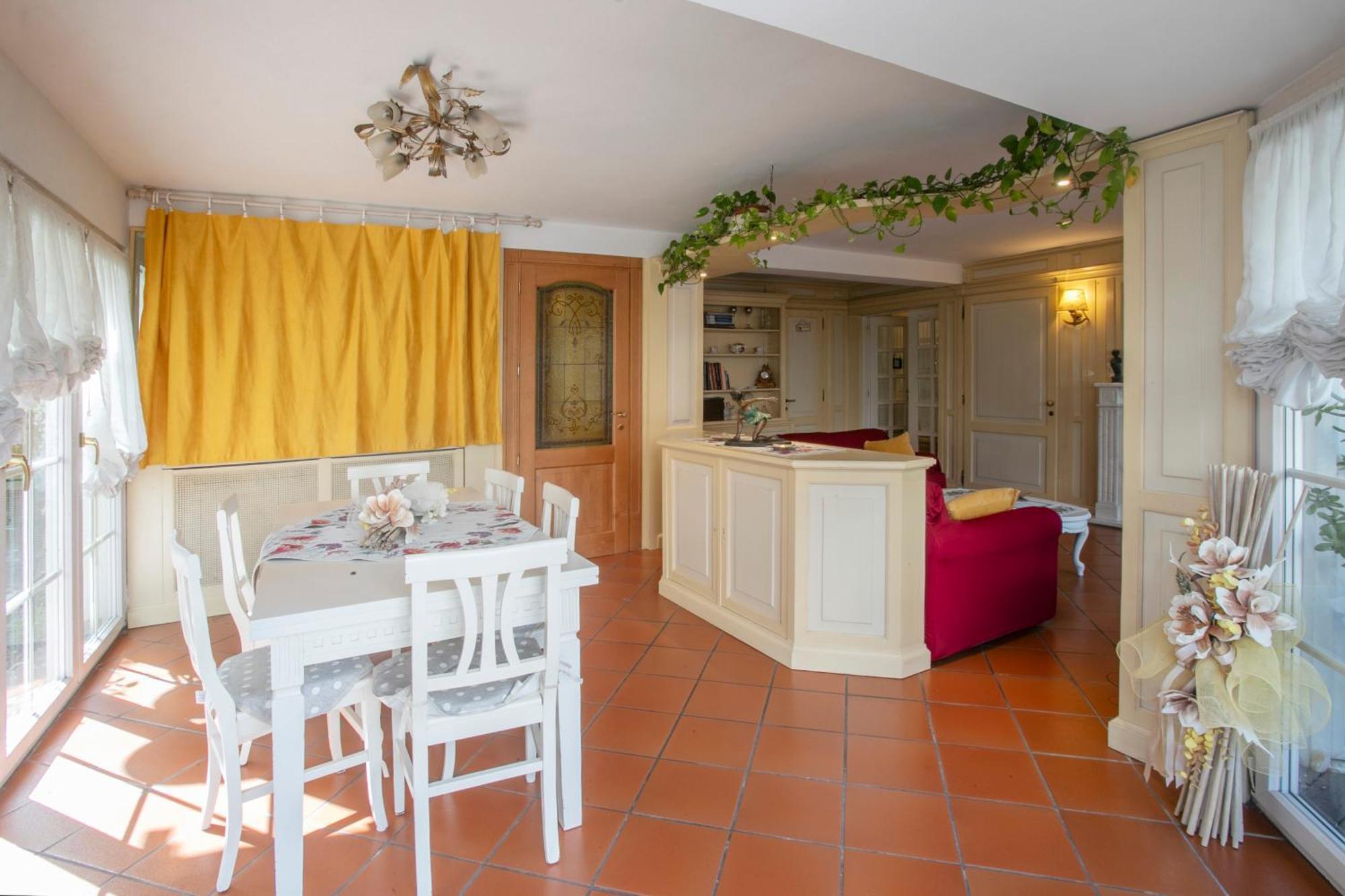 Maison Renee Виареджо Экстерьер фото