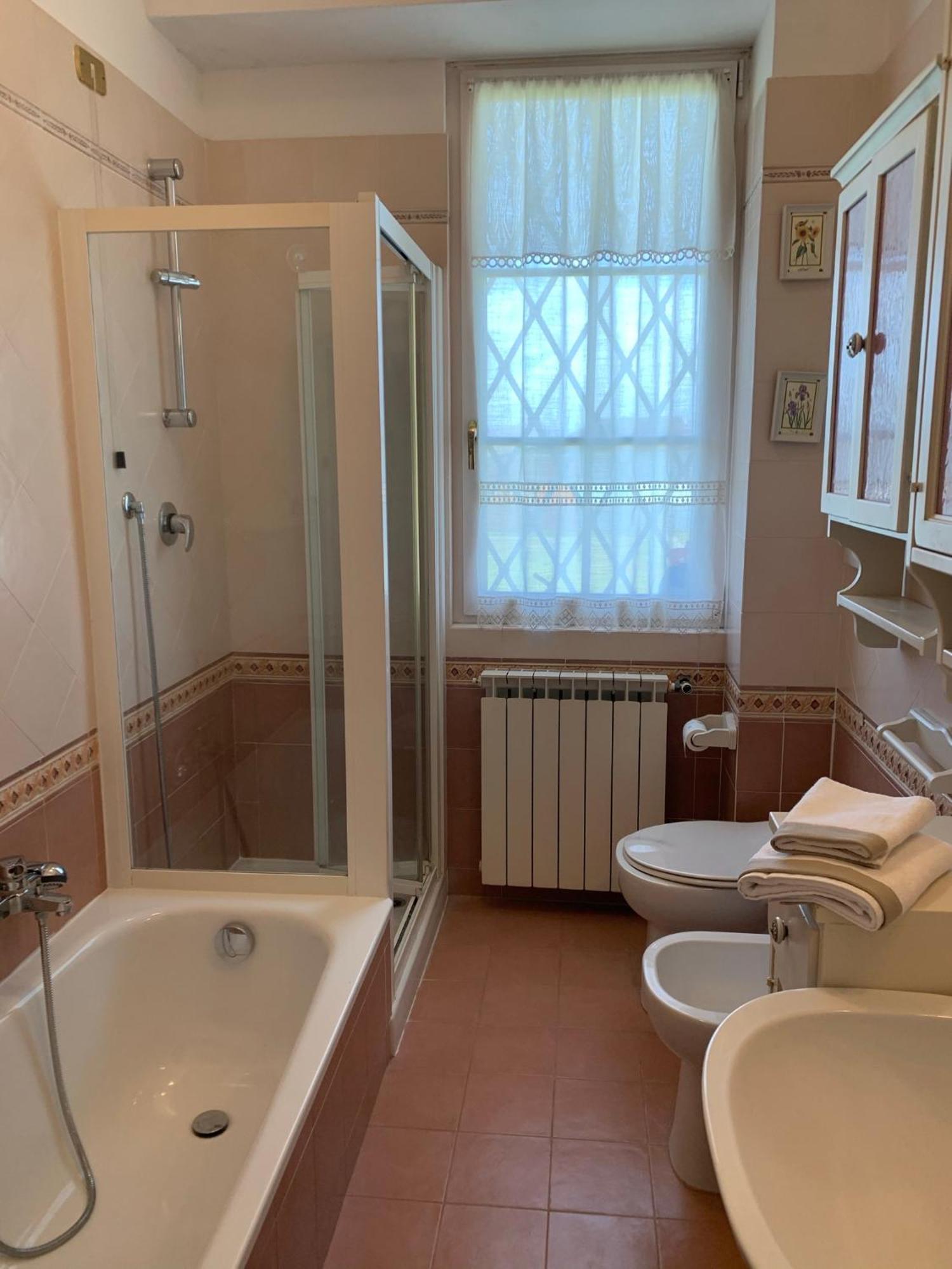 Maison Renee Виареджо Экстерьер фото